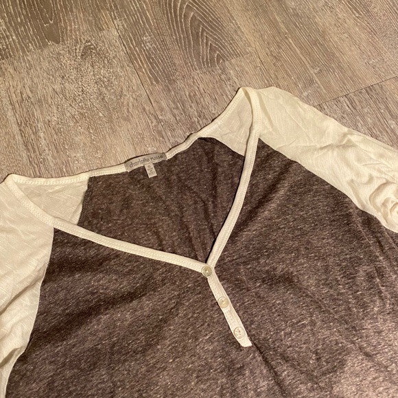 Charlotte Russe Top. - Picture 2 of 2